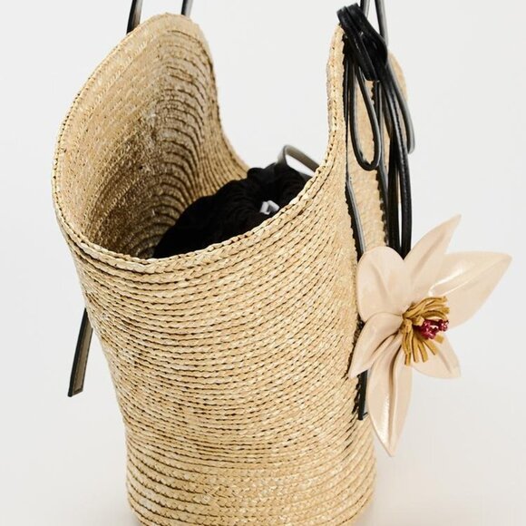 🦋 Bloggers Favorite 🦋 NWT ZARA BASKET SHOULDER BAG WITH FLOWER - Picture 4 of 16